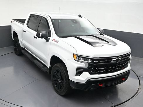 Used 2025 Chevrolet Silverado 1500 LT Trail Boss w/ LT Trail Boss Premium Package AWD/4WD image 21