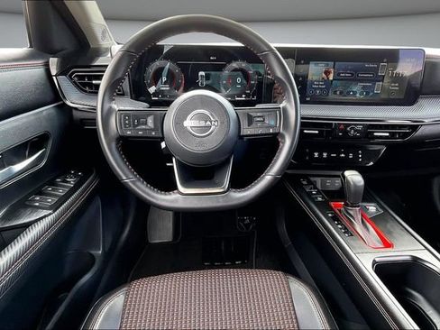 Certified 2025 Nissan Kicks SR AWD/4WD image 8