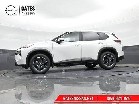 Used 2026 Nissan Rogue SV AWD/4WD image 42