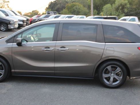 Used 2022 Honda Odyssey EX image 5