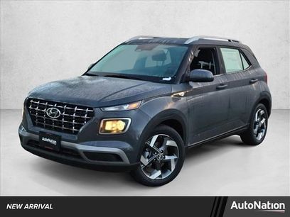 New 2025 Hyundai Venue SEL