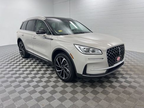 Used 2023 Lincoln Corsair Reserve w/ Equipment Group 201A image 1