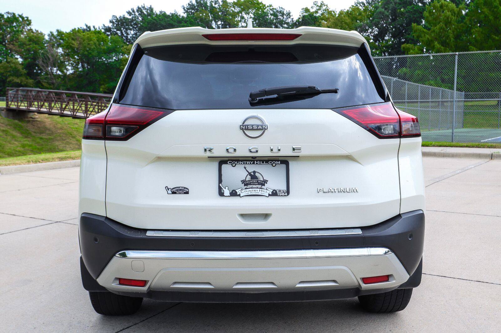 Used 2023 Nissan Rogue Platinum w/ Platinum Premium Package FWD image 18