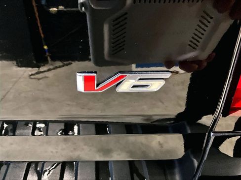 Used 2021 Chevrolet Colorado LT w/ LT Convenience Package image 29