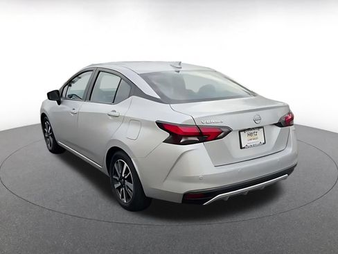 Used 2025 Nissan Versa SV FWD image 10
