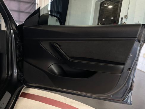 Used 2019 Tesla Model 3 Long Range image 26