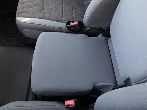 Used 2016 RAM 1500 Big Horn image 23