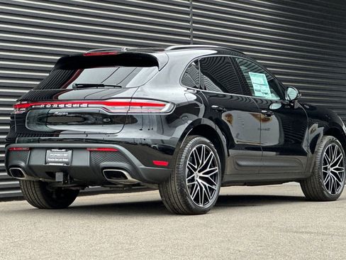 New 2025 Porsche Macan image 8