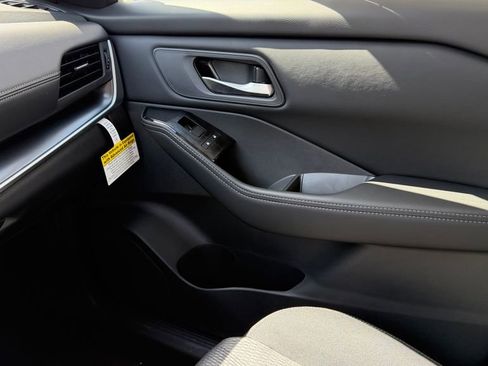 New 2026 Nissan Rogue SV w/ Cold Weather Package FWD image 27