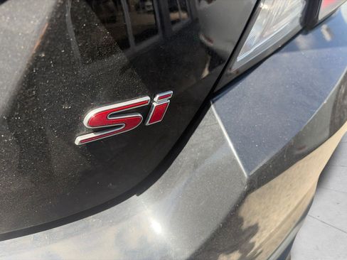 Used 2018 Honda Civic Si image 17