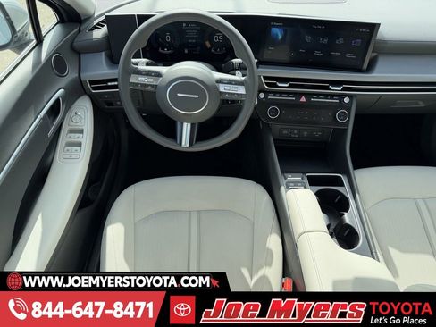 Used 2025 Hyundai Sonata SEL image 13