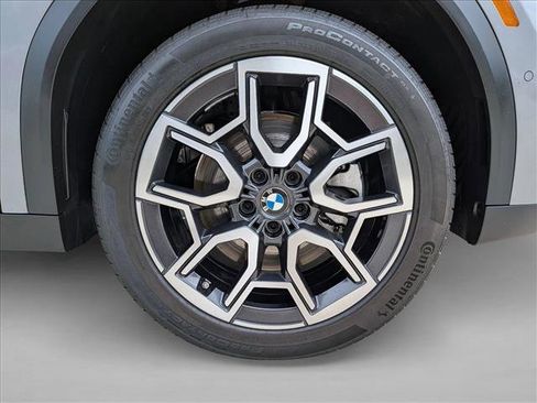 Used 2026 BMW X2 xDrive28i AWD/4WD image 24