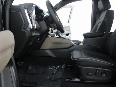 New 2026 GMC Canyon Denali image 19