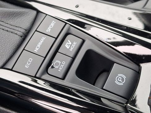 Certified 2025 Toyota Camry XLE w/ Premium Plus Package image 26