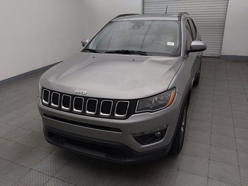 Used 2020 Jeep Compass Latitude FWD image 15