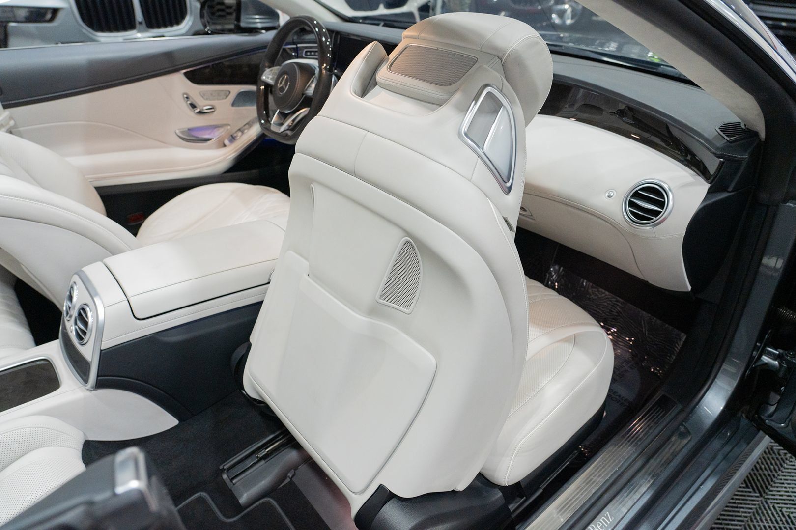 Used 2017 Mercedes-Benz S 550 Cabriolet image 33