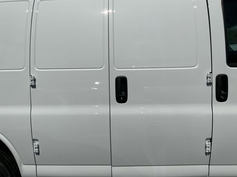 New 2026 Chevrolet Express 2500 w/ Driver Convenience Package RWD image 22