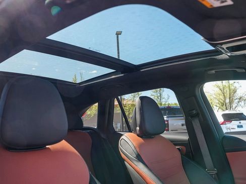 New 2026 Mercedes-Benz GLC 300 4MATIC image 17