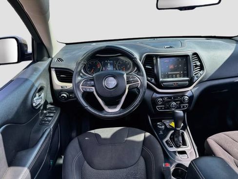 Used 2016 Jeep Cherokee 75th Anniversary AWD/4WD image 24