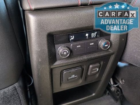 Used 2023 Chevrolet Traverse RS image 6