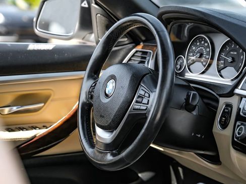 Used 2018 BMW 430i Convertible RWD image 12