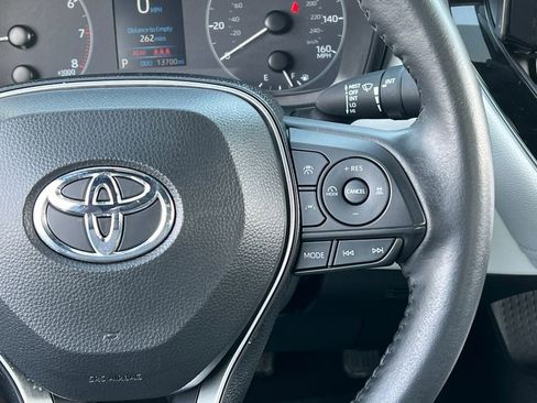 Used 2024 Toyota Corolla SE image 17