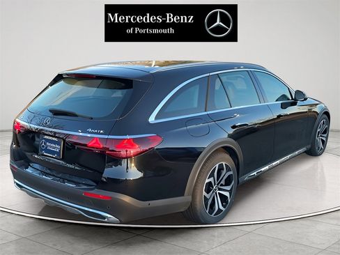 New 2025 Mercedes-Benz E 450 4MATIC All-Terrain Wagon image 8
