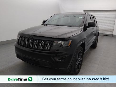 Used 2019 Jeep Grand Cherokee Altitude image 1