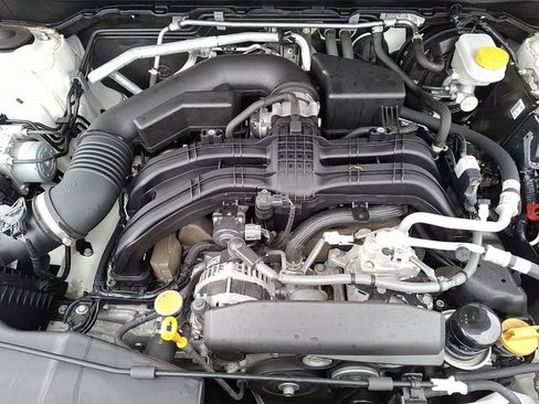 Certified 2021 Subaru Crosstrek 2.5i Limited w/ Moonroof Package 2 image 31