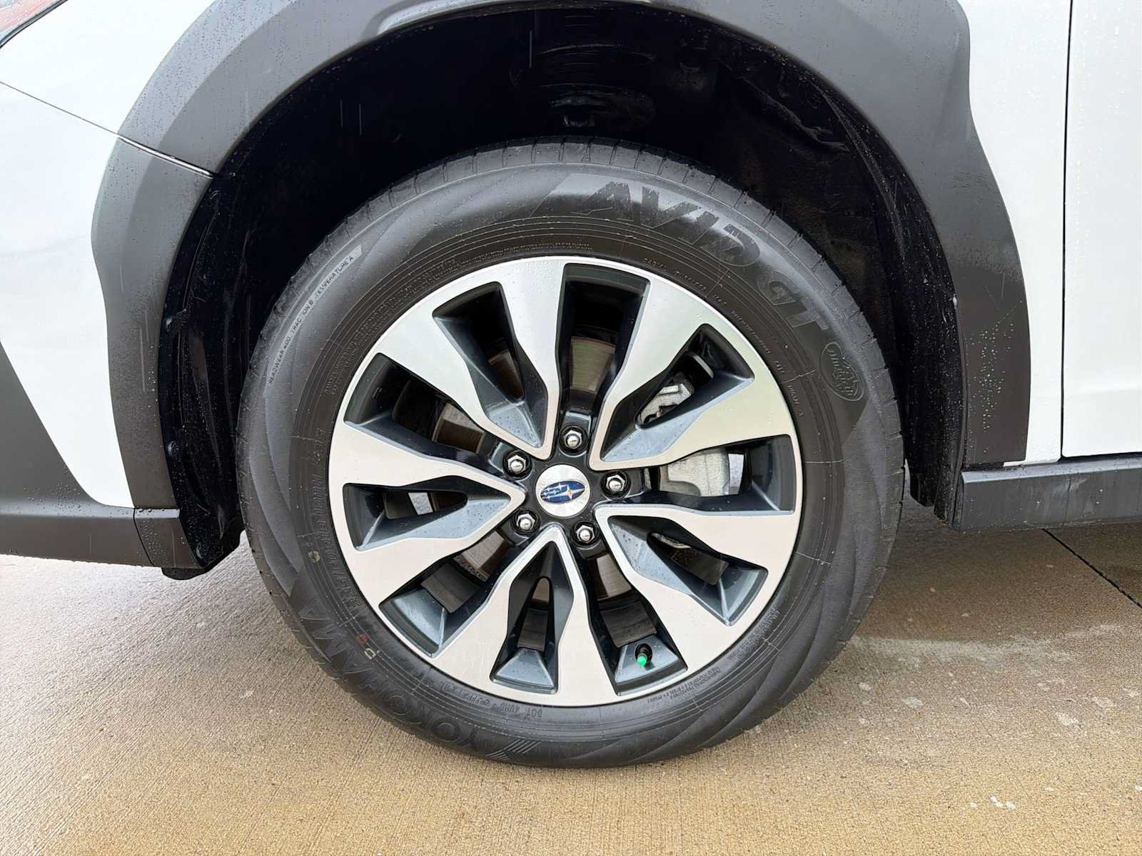 Certified 2025 Subaru Outback Limited AWD/4WD image 10