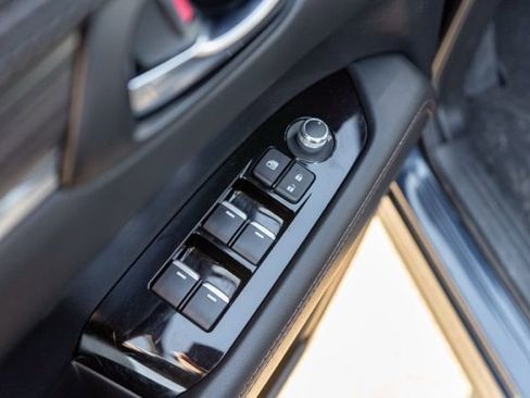 Used 2023 MAZDA CX-5 AWD 2.5 S w/ Premium Package image 17