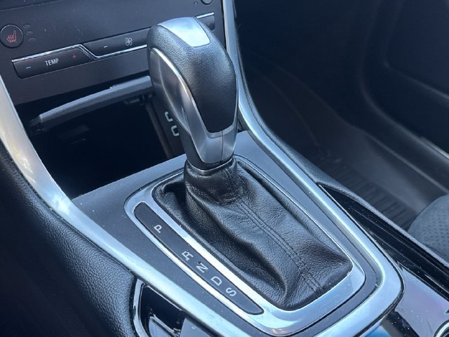 Used 2018 Ford Edge Sport w/ Technology Package AWD/4WD image 15