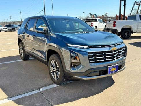 New 2026 Chevrolet Equinox LT w/ Convenience Package II image 7