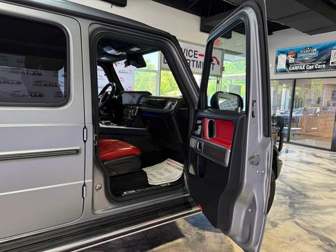 Used 2022 Mercedes-Benz G 550 w/ Exclusive Interior Package image 45