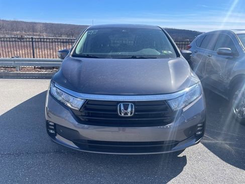 Used 2023 Honda Odyssey Touring image 2