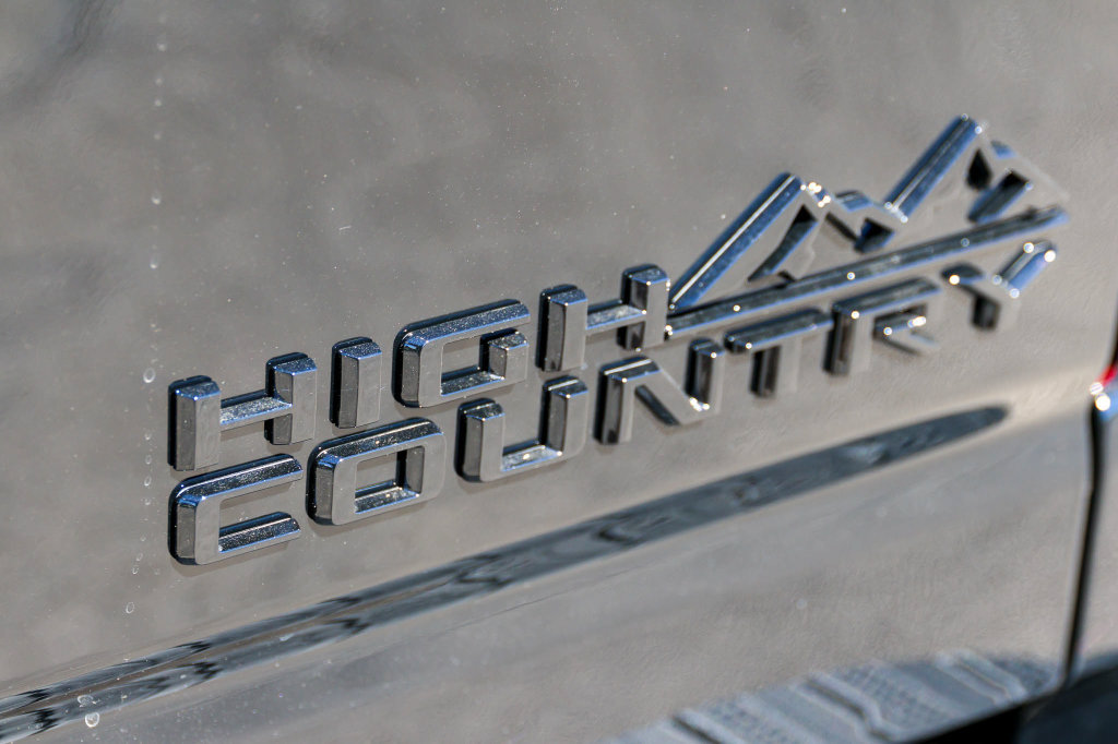 New 2026 Chevrolet Silverado 2500 High Country w/ High Country Premium Package AWD/4WD image 11