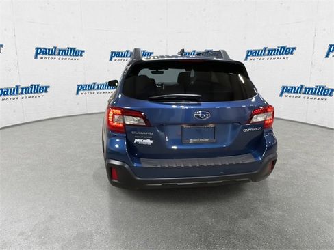 Used 2019 Subaru Outback 2.5i Limited image 9