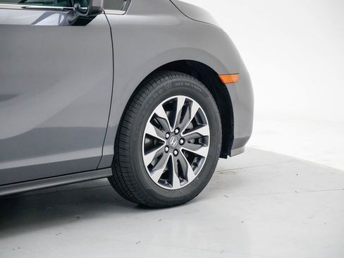 Used 2024 Honda Odyssey EX-L image 9