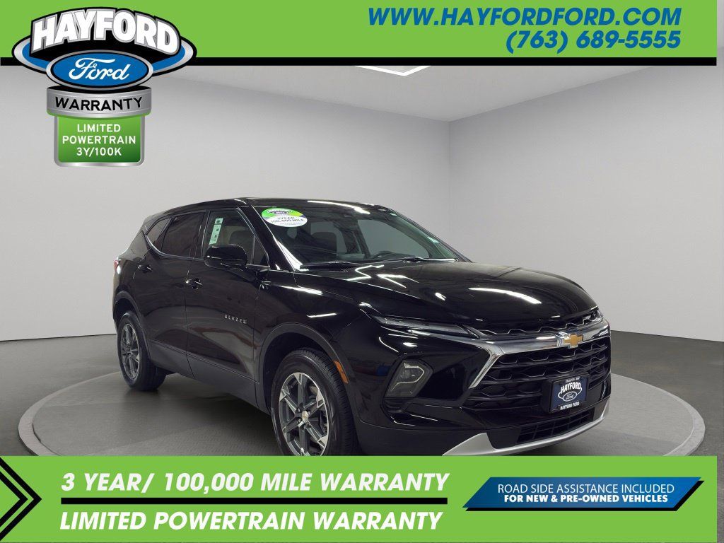 Used 2025 Chevrolet Blazer LT AWD/4WD image 7