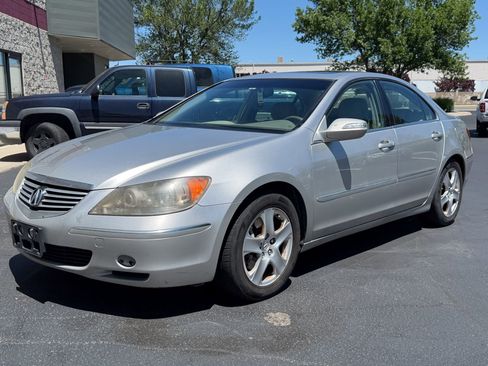 Used 2005 Acura RL AWD/4WD image 1