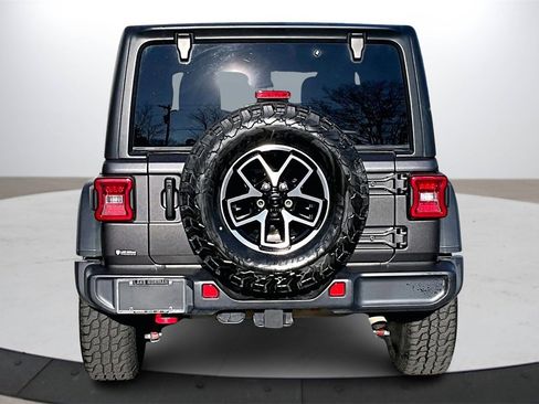 Certified 2024 Jeep Wrangler Unlimited Rubicon image 8