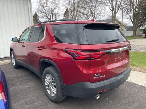 Used 2023 Chevrolet Traverse LT image 4