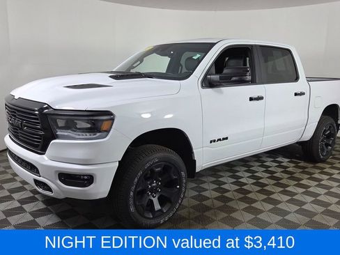 Used 2023 RAM 1500 Laramie AWD/4WD image 3
