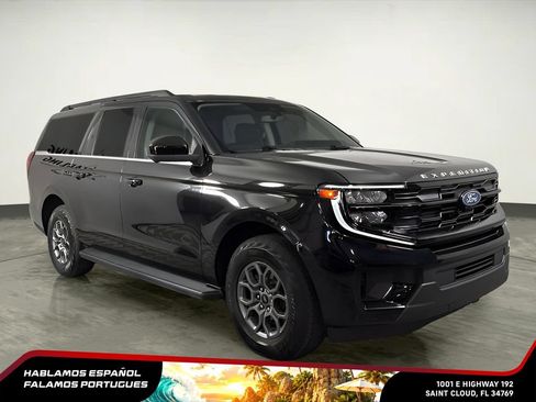 Used 2025 Ford Expedition Max Active AWD/4WD image 13