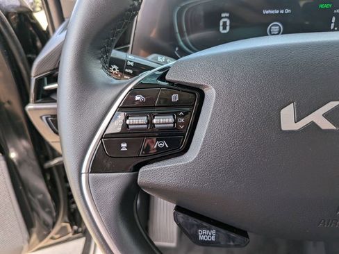 Certified 2024 Kia Niro EX FWD image 29