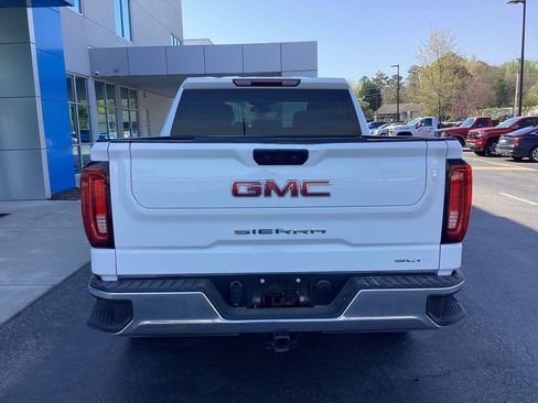 Used 2025 GMC Sierra 1500 SLT image 3