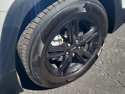 Used 2023 GMC Terrain AT4 image 4