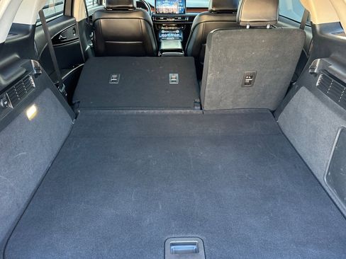 Used 2023 Lincoln Nautilus Reserve w/ Luxury Package image 14