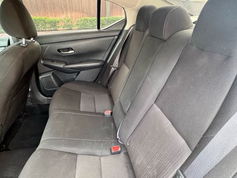 Used 2022 Nissan Sentra SV FWD image 26