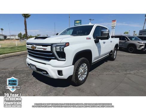 Used 2024 Chevrolet Silverado 2500 LTZ w/ LTZ Plus Package AWD/4WD image 7
